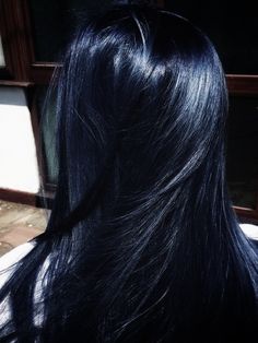 Marina Midas l Mishelov  𖤐 örs serisi Blue Hair On Dark Hair, Long Black Blue Hair, Blue And Black Hair Aesthetic, Very Dark Blue Hair, Dark Electric Blue Hair, Dark Blue Black Hair Color, Black Blue Hair Color Dark, Dark Dark Blue Hair, Long Blue Hair Aesthetic