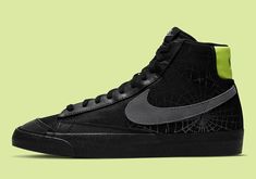 Halloween Sneakers, Nike Kicks, Nike Blazer Mid 77, Nike Blazer Mid, Nike Blazers Mid, Nike Brand, Nike Shox, Blazer Mid, Halloween 2020