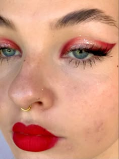 Mekap Mata, Red Eye Makeup, 20 Makeup, Swag Makeup, Red Makeup, Makeup Aesthetic