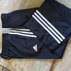 Adidas Black 3-Stripe Training Joggers Sz L. (12-14) Inseam 30" Elastic Pull On Waist With Drawstring Adjustment Training Track Pants Running Exercise Nwot Jogger Joggers Adidas Tracksuit Bottoms Women, Adidas Trainerhose, Adidas Loungewear, Adidas Fabric, Adidas Hose, Adidas Track Pants, Joggers Pants, Nike Vintage, Adidas Track