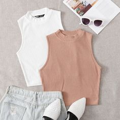 Cute Sporty Outfits, Stile Hijab, Slim Fit Crop Top, Sporty Outfits, Tank Top Cami, Knit Tanks, Fashion Tops, Look Fashion