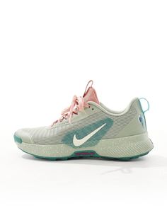 Zapatos de Nike Running Echa a correr Diseño de corte bajo Tirador trasero para facilitar el calzado Cierre con cordones Lengüeta y tobillo acolchados Detalle característico de Nike La entresuela de espuma ofrece un efecto acolchado ligero La suela Nike Trail ATC es apta para entornos húmedos o secos La suela texturizada proporciona mayor agarre en una gran variedad de superficies Puma Cali White, Nike Air Max Jordan, Flip Flop Boots, Leopard Print Baby, Running Trainers, Leggings Sale, Sweaters And Leggings, White Trainers, Swimwear Sale