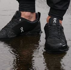 Running In The Rain, Waterproof Shoes, Running Shoes For Men, Mens Casual Shoes, Tennis Shoes, Air Max Sneakers, On Shoes, Hat Fashion