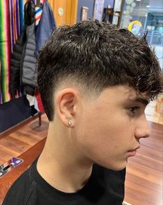 Buzz Fades Men, Mid Burst Fade Haircut, Guy Haircuts For Thinning Hair, Men’s Summer Hairstyles, Mid Split Hairstyles Men, Low Burst Fade Straight Hair, Edgar Burst Fade, Burst Fade Wavy Hair, Low Burst Fade Haircut Mullet