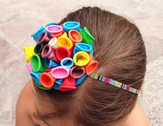 Acessórios de Cabeça para Carnaval Felt Hair Accessories, Recycled Dress, Balloon Crafts, Head Wreath, Hair Ribbons, Headband Tiara, Crazy Hair Days, Making Hair Bows, Diy Ribbon