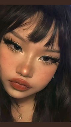 Dark Aethstetic Makeup, Dew Makeup Look, Black Baddie Makeup Looks, Pretty Simple Makeup Looks, Make Up Looks Cute, Puppy Liner Makeup Looks, Professional Makeup Ideas, Sunny Makeup Looks, Makeup Ideas Egirl