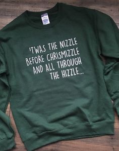 Snoop Dogg Christmas, Cute Shirt Designs, Christmas Time Is Here, Vinyl Shirts, Funny Christmas Shirts, Funny Sweatshirts, Snoop Dogg, Diy Shirt, Funny Christmas