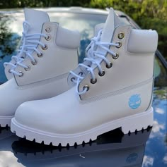 Brand New Custom Boot With Box Fashion Timberland Boot Outfits, White Timberland Boots, White Timberlands, Timberland Boot, Nike Shoes Women Fashion, Timberland Boots Outfit, Boots Outfit Men, Timberland Boots Mens, Boot Outfits