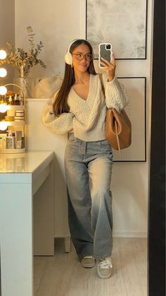 Looks Adidas, 00s Mode, Stile Blair Waldorf, Adrette Outfits, Looks Pinterest, Skandinavian Fashion, Chique Outfits, Cold Outfits