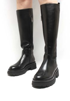 Tall Leather Boot with zipper, made in Soft Genuine Leather Off White and BlackRound ToeExtra Light Rubber SoleHeel Height: 3 cmMade in Italy Fearrington Village, Leather Long Boots, Long Leather Boots, Heirloom Gifts, Style Goals, Tall Leather Boots, Shoes Flats Sandals, Autumn 2024, Wallet Organization