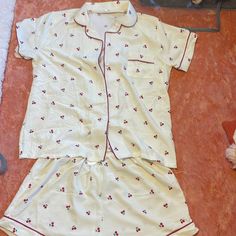 Cherry Pajama Set | Short Sleeve And Short Pajama Set. Never Worn. 2000s Pjs, 80s Pjs, 80s Pajamas, Coquette Pajamas, Pajama Set Shorts, Fun Pajamas, Dr Wardrobe, Cute Pjs, Pj Shorts