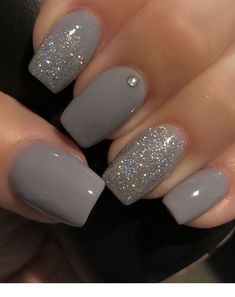 Gray short nails that I must have next. Inspirational ladies - Harmony #Gray #short #nails #that #must #have #next. #Inspirational #ladies #Harmony Ombre Nail Design, Grey Nail Polish, Unghie Sfumate, Silver Glitter Nails, Silver Nail, Gray Nails, Fall Nail Colors, Homecoming Nails, Dipped Nails