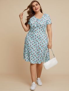 Floral Print V-neck Bowknot Short Sleeve Plus Size Dress, a delightful ensemble that effortlessly combines feminine charm with contemporary style. This dress features a beautiful floral print that exudes elegance and adds a touch of nature-inspired beauty to your look. Plus Size Summer Fashion, Nigerian Lace Styles Dress, Nigerian Lace Styles, Women Dresses Classy, Fancy Dresses Long, Lace Styles, Sophisticated Dress