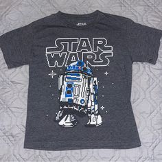 Nwot Youth S Small Star Wars R2d2 T-Shirt Starwars Shirt, Star Wars Graphic Tees, Star Wars R2d2, Star Wars Tees, Star Wars Kids, Star Wars Tshirt, Star Wars Baby, Star Wars Shirts, Grey Tee