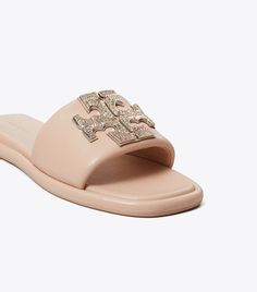 Double T Deco Sport Slide: Women's Designer Sandals | Tory Burch Tory Burch Jelly Sandals, Tory Burch Slippers, Tory Burch Slides, Pretty Shoes Sneakers, Tory Burch Sandals, Jelly Sandals, Footwear Design Women, Designer Sandals, The Double