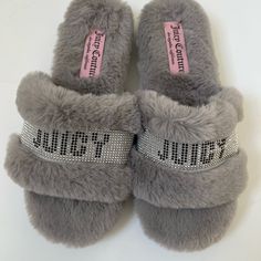 Juicy Couture Halo Plush Faux Fur Slide Slipper Sandals In Grey. Size 8. Excellent Condition, Only Worn One Or Twice, Never Worn Outdoors. Stay Warm And Cozy With This Fun And Trendy Faux Fur Slide Sandal! Slip-On Memory Foam Comfort In Insole Faux Fur Upper And Lining Thermoplastic Rubber Outsole Heat Stones Of Juicy Couture Logo On Strap Manmade Polyurethane Spot Clean Imported Juicy Couture Slides, Juicy Slippers, Sparkly Chanclas, Juicy Couture Logo, Faux Fur Slides, Juicy Couture Shoes, Grey Sandals, Cute Slippers, Faux Fur Slippers