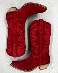 Western Stitched Suede Leather Red Boots Embroidery Designs 13" Shaft Height Pull On Style Also Available in Black, Blue, Camel, Cranberry, Plum, & Orange Snip Toe Rubber Outsole Also Available in Smooth Leather ***These are shipped to you directly from our Manufacturer. Please allow 7-10 business days for shipping/tracking notification! Shirts And Boots Outfit, Red Cowboy Aesthetic, Women’s Cowboy Boots, Orange Cowgirl Boots, Red Western Boots, Red Suede Boots, Red Cowgirl Boots, Cute Cowgirl Boots, Red Suede Shoes