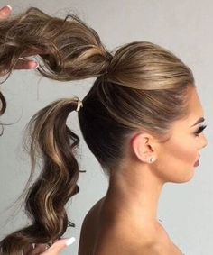 Sassy Ponytails: Trendy Hairstyles That Command Attention Summer Hairstyles For Straight Hair, Ponytail Bridal Hair, Ideas For Hairstyles, Easy Professional Hairstyles, Hairstyles For Summer, Haircut 2023, Hairstyles For Straight Hair, Office Hairstyles, Work Hair