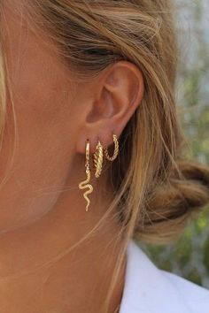 Helix Piercings, Earrings Aesthetic, Double Helix, Dope Jewelry, Jewelry Inspo, Pretty Jewellery, Ear Jewelry, Piercing Jewelry