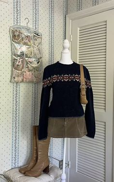 Casual Concert Outfits, Mary Macdonald, Concert Outfits, Autumn Clothes, Outfit Inspo Fall, Outfits Women, Dressy Casual, College Outfits, Fall Winter Outfits