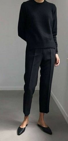 Minimal Stil, Minimalist Moda, Look Office, Office Fashion Women, Minimal Outfit, Looks Street Style, Looks Black, Virtual Fashion, Work Wear Women