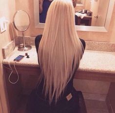 pinterest: @pxMIT V Shaped Haircut, Balayage Bob, Long Blonde, Long Layered Hair, Haircuts For Long Hair, Long Blonde Hair, Hair Envy, Long Hair Cuts