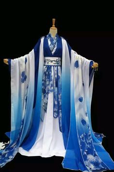 The crystal blue colors Hanfu Robe, Gaun Abad Pertengahan, Mode Kimono, Fantasy Gowns, فستان سهرة, Crystal Blue, Fantasy Dress, Chinese Clothing