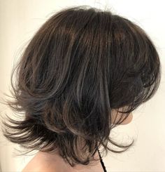 Bob with Flipped Up Fine Feathered Layers Long Fine Hair, Short Hairstyles Fine, Fine Straight Hair, Hair Adviser, Bob Hairstyles For Fine Hair, Haircuts For Fine Hair, Shoulder Length Hair, Shoulder Length, Fine Hair