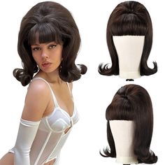 peruca marrom vintage anos 50 anos 60 anos 70 com franja cabelo sintético para mulheres peruca de festa de halloween de 2023 por R$ 128.14 Wig Costumes For Women, Wig Nught Theme, Styling Long Hair Wigs, Bacherlotte Party Wigs, Baps Wig, Pretty Woman Wig, Women Vampire Wig, Hippie Hair Wigs, Ponytail Wigs With Bangs