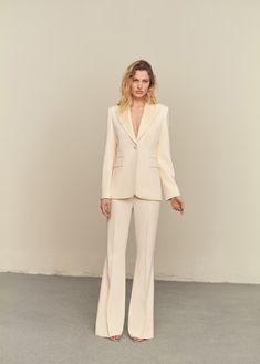 Structured blazer with satin lapels - Women | MANGO USA