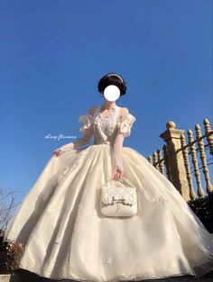 Royal Closet, Ethereal Dress, Floral Wedding Dress, Cute Dress Outfits, Royal Dresses, Princess Ball Gowns, Dress Hairstyles, Pretty Prom Dresses