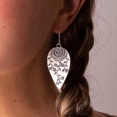 Inspired by tribal art these large handmade silver leaf earrings truly are an original piece of jewellery. A Sterling silver hypoallergenic hook is used to secure them into the ear. Long earrings with a drop of 60mm. Simply stunning. Made from a higher quality of silver 97% - 98% instead of sterling 92.5%) which means that the silver is softer and allows for more intricate patterns to be developed. * Sold as a PAIR* Sold as a PAIR * A high-quality, unique product * Ethically traded sterling silv Silver Leaf Earrings, Gold Vermeil Jewelry, Vermeil Jewelry, Earrings Unique, Large Earrings, Design Silver, Nature Jewelry, Intricate Patterns, Leaf Earrings