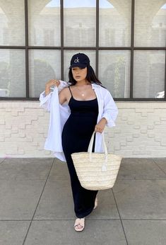 Urban Chic Outfits, Curvy Casual Outfits, Plus Size Baddie Outfits, Cute Modest Outfits, Stylish Work Attire, Effortlessly Chic Outfits, Queen Size Bed, Stylish Work Outfits