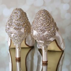 "Make your wedding dress jealous with these 2 1/2\" peep toe wedding shoes (measured like this: http://www.customweddingshoe.com/how-heel-height-is-measured.html). Made-to-order for each bride, these Champagne wedding shoes feature a matching lace applique custom cut to fit the back of the shoes and hand adorned with matching champagne crystals. Please note that this listing includes the shoes only and not the handbag. Color Change: Want this shoe in a different color? We can change the base sho Vintage Wedding Shoes, Gold Bridal Shoes, Champagne Wedding Shoes, Art Deco Shoes, Dream Wedding Shoes, Peep Toe Wedding Shoes, Custom Wedding Shoes, Wedding Shoes Vintage, Crystal Wedding Shoes