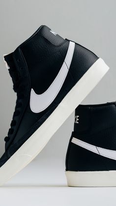 Nike Shoes Reference, Nike Blazer Mid 77 Black, Nike Blazer Black, Nike Gym Shoes, Nike Tenis, Nike Products, Futuristic Shoes, Jordans Girls