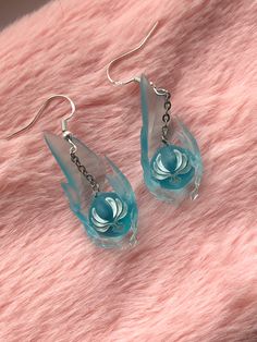 Anemoculus earrings / Genshin Impact high quality transparent 3D printed in UV resin and handpainted / Mondstadt / Venti Venti Nails Genshin, Genshin Impact Jewelry, Genshin Earrings, Genshin Jewelry, Genshin Impact Earrings, Anime Earrings, Jewelry Accessories Ideas, Uv Resin, Blue Earrings