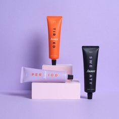 Desain Merek, Cosmetics Packaging, Skincare Packaging, Beauty Products Photography, Vogue Japan, Beauty Packaging, Creative Packaging Design, Creative Packaging, Cosmetic Packaging