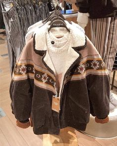 Marshalls Fall Outfits, Jacksonhole Wyoming Outfits, Western Fall Aesthetic, Feminine Western Outfits, Hicking Outfits Fall, Modern Country Outfits, Country Hippie Style, Country Outfits Fall, Fall Country Outfits