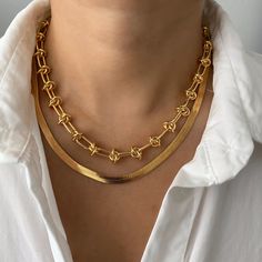 Gold Link Chain Necklace | Chunky Gold Knotted Chain Necklace | Thick Bob Wire Chain Choker | Layering Necklace | Statement Choker 18k Gold Plated Knotted Chain Choker or Necklace 9mm width Flat herringbone Necklace: https://www.etsy.com/JordanSkyJewelry/listing/865543894/herringbone-chain-necklace-gold-flat?utm_source=Copy&utm_medium=ListingManager&utm_campaign=Share&utm_term=so.lmsm&share_time=1633101025384 Genuine Pearl Necklace: https://www.etsy.com/JordanSkyJewelry/listing/1 Gold Barbed Wire Necklace, Chunky Necklace Stack, Thick Bob, Chunky Gold Necklace, Gold Link Chain Necklace, Chunky Gold Chain Necklace, Stylish Jewelry Accessories, Bracelet Thick, Chain Layering