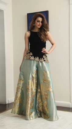 @irenaodynets Pakistani Formal Dresses, Nikkah Dress, Pakistani Wedding Outfits, Pakistani Wedding Dresses, Pakistani Dress Design, Indian Designer Outfits, Designer Dresses Indian, Pakistani Outfits