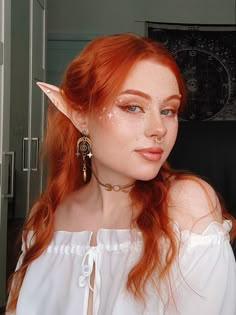 Simple Elven Makeup, Ren Fest Fairy Makeup, Elfish Makeup, Rennisance Faire Makeup, Ten Faire Makeup, Renicansse Fair Makeup, Fae Inspired Makeup, Fall Leaves Makeup, Medieval Makeup Ideas