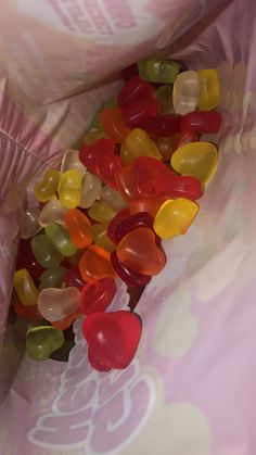 there are many gummy bears in the bag