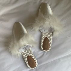 & Other Stories Off White Silk Slippers With Faux Fur Accent. Size 36 Eu/5 Us. Brand Newperfect Condition. Would Be Perfect For Getting Ready On Wedding Day! I Wear A 6.5 And They Almost Fit Comfortably. White Elegant Synthetic Slippers, Silk Slippers, Off White Wedding, Bridal Slippers, Wedding Slippers, White Silk, House Slippers, Cream White, Getting Ready