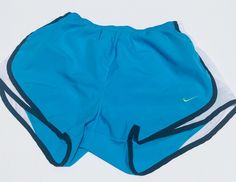 NIKE Dri-Fit Athletic Lined Running Shorts Women's Size Large with inner pocket These nike shorts are in good pre-owned condition.  There are a few wear creases from normal wear as pictured.  Features:  Tagless Elastic Waist Small inner pocket in Lining Lined Easy Care Drawstring Quick Dry Moisture Wicking BUY NOW or bring your best offer. Running Shorts Women, Fashion Queen, Active Wear Pants, American Traditional, Nike Shorts, Running Shorts, Anchors, Nike Dri Fit, Eagles