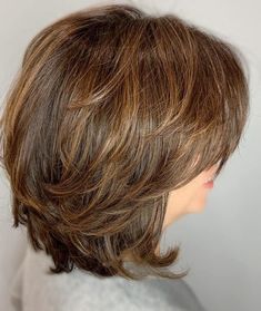 Hair Styles Haircut, Should Length Hairstyle Women, Medium Layered Bob Hairstyles Over 40, Mid Length Hair Styles For Thinning Hair, Hairstyles For Women Medium Length Hair, Low Maintenance Hairstyles For Fine Hair, Long Layered Shoulder Length Hair, Super Layered Hair Medium, 50 Year Old Hairstyles Medium