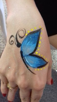 Facepainting Ideas Butterfly, Easy Face Paint For Beginners, Balloon Face Paint, Easter Face Painting Ideas Easy, Super Easy Face Painting Ideas For Kids, Easy Small Face Paint Ideas, Frozen Face Paint Easy, Face Painting Simple Easy, Simple Kids Face Paint