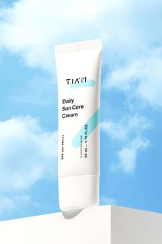 TIAM Daily Sun Care Cream 50ml SPF50+ PA+++ Brand new, sealed ✅Broad spectrum UVA + UVB protection ✅ Physical + Chemical sunscreen ( mixed UV Filter ) ✅Non-Irritation ✅No white cast ✅Invisible Finish for All Skin Tone ✅ All Day Moisturizing skin Sun Cream Photography, Sunscreen Packaging Design, Sunscreen Packaging, Sun Allergy, Daily Sun, Skin Care Packaging, Tinted Spf, Chemical Sunscreen, Cosmetic Design