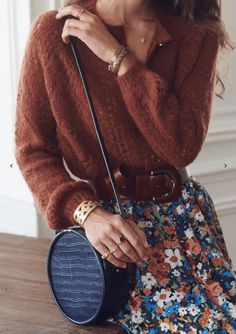 Outfit With Long Cardigan, Parisian Chic Style, Moda Chic, Pre Fall Collection, Autumn Style, Parisian Chic, Fall Fashion Outfits