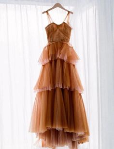 Terracotta Dress Prom, Terracotta Wedding Dress, Dancing Dresses, Tulle Prom Dresses, Tulle Sleeves, Taylor Swift Outfits, Tulle Prom Dress, Chicago Wedding