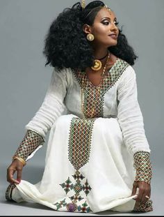 Traditional Dresses African, Ethiopian Hair, Outfits Traditional, Egyptian Fashion